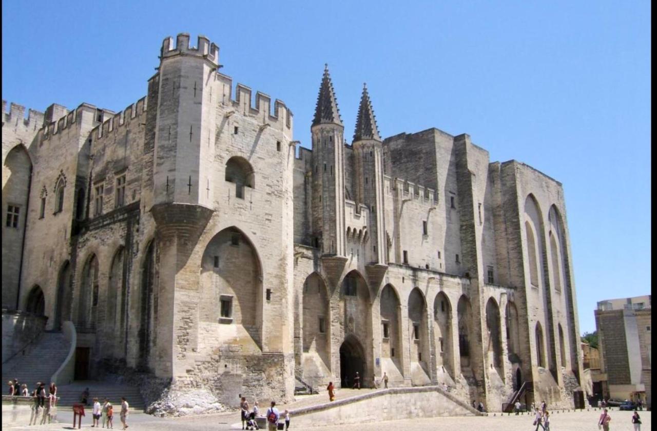 Gite Avignon Bougainvillier Екстериор снимка